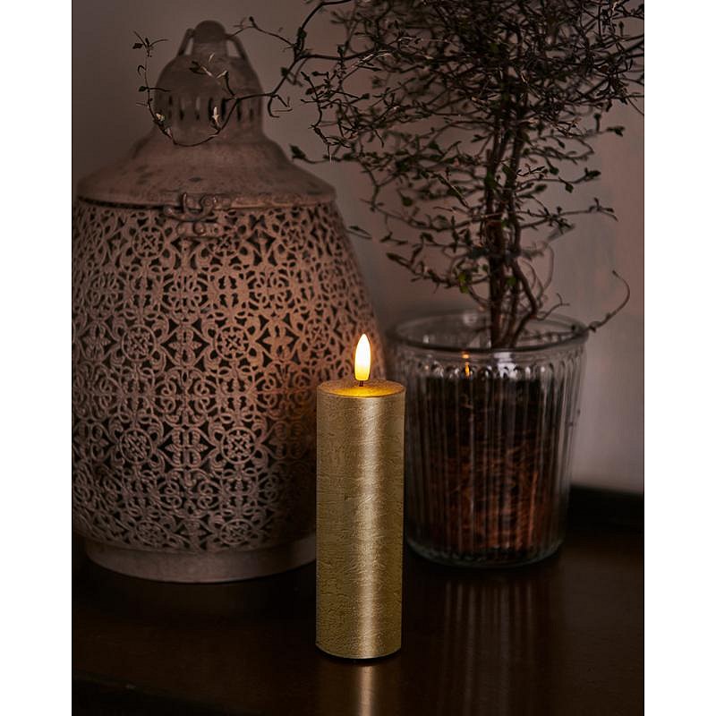 Vosková LED sviečka Sille, 15cm, zlatá, priem. 5 cm