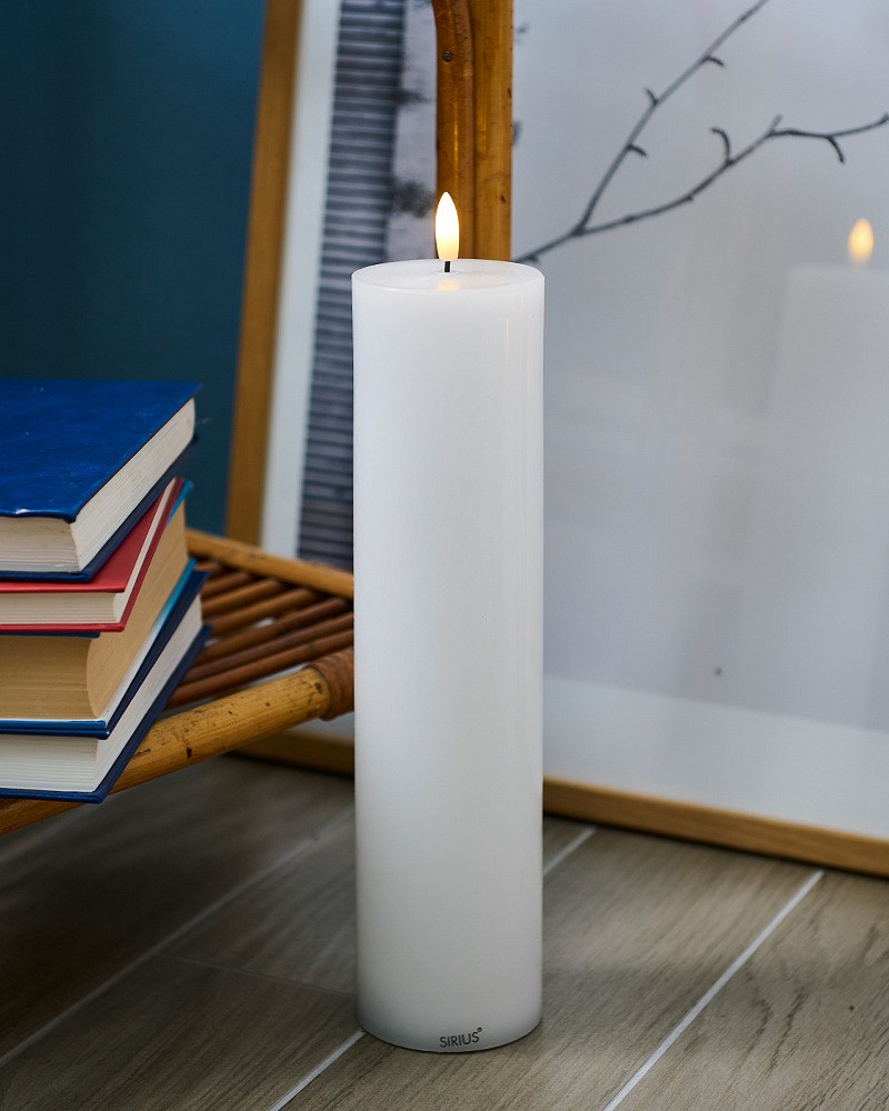 Dobíjacia LED sviečka Sille, biela, 7,5 x 30 cm