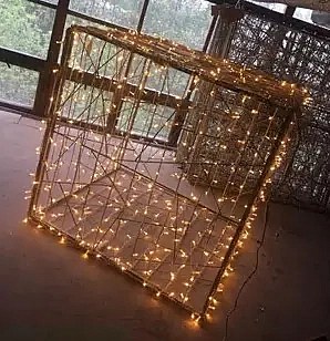3D LED svetelný darček s mašľou, 130 × 120 cm, teplá biela, hliník