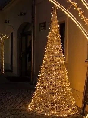 FB stromček, kužeľ 250 cm, teplá biela s bleskom, 24 V, 30 W,