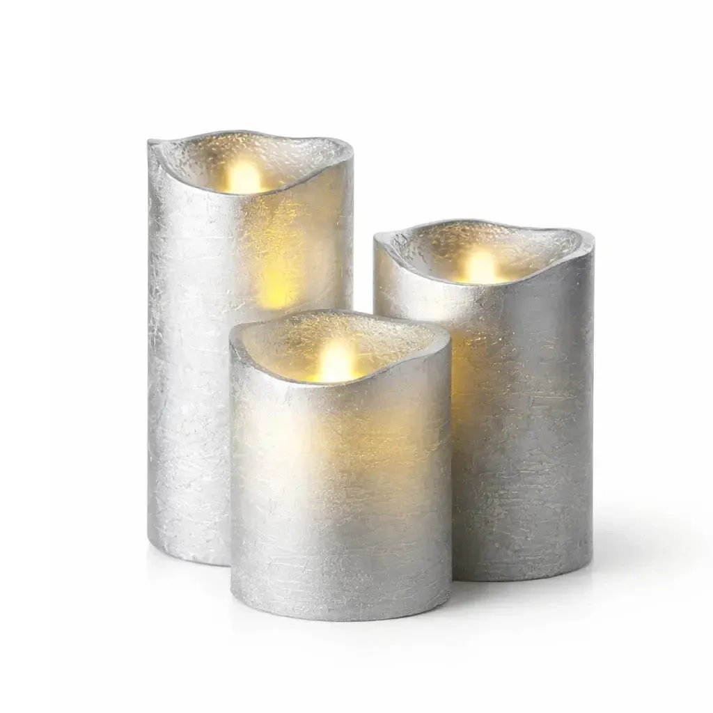_Stiahnuté Sada LED sviečok na batérie, strieborné, Ø 7,5 × 10/12,5/15 cm, s diaľkovým ovládačom, 2× AA, 3 kusy