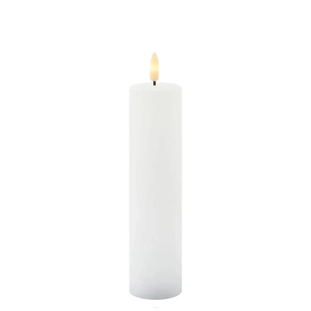 LED sviečka z pravého vosku Sille, biela, Ø 5 × 20 cm, 2 × AA