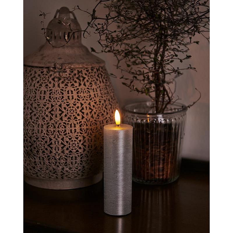 _Download Vosková LED sviečka Sille, 15cm, strieborná, d. 5cm