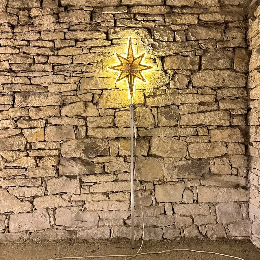 Easy Fix 2D LED svetlo s hviezdou na vrchol stromu, 60 × 90 cm, teplá biela, 3D tlač