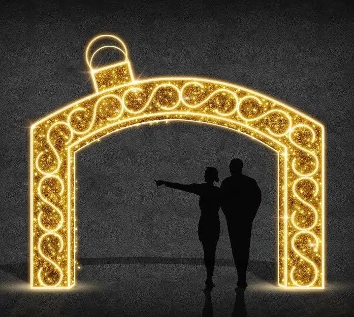 3D LED svetelný ornament na bránu, zlatý, 500 × 220 cm, teplá biela, hliník