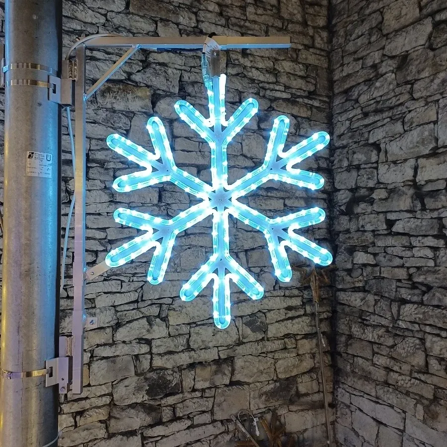 Easy Fix 2D LED svetlo VII, Ø 66 cm, studená biela s bleskom, sada verejného osvetlenia, hliník