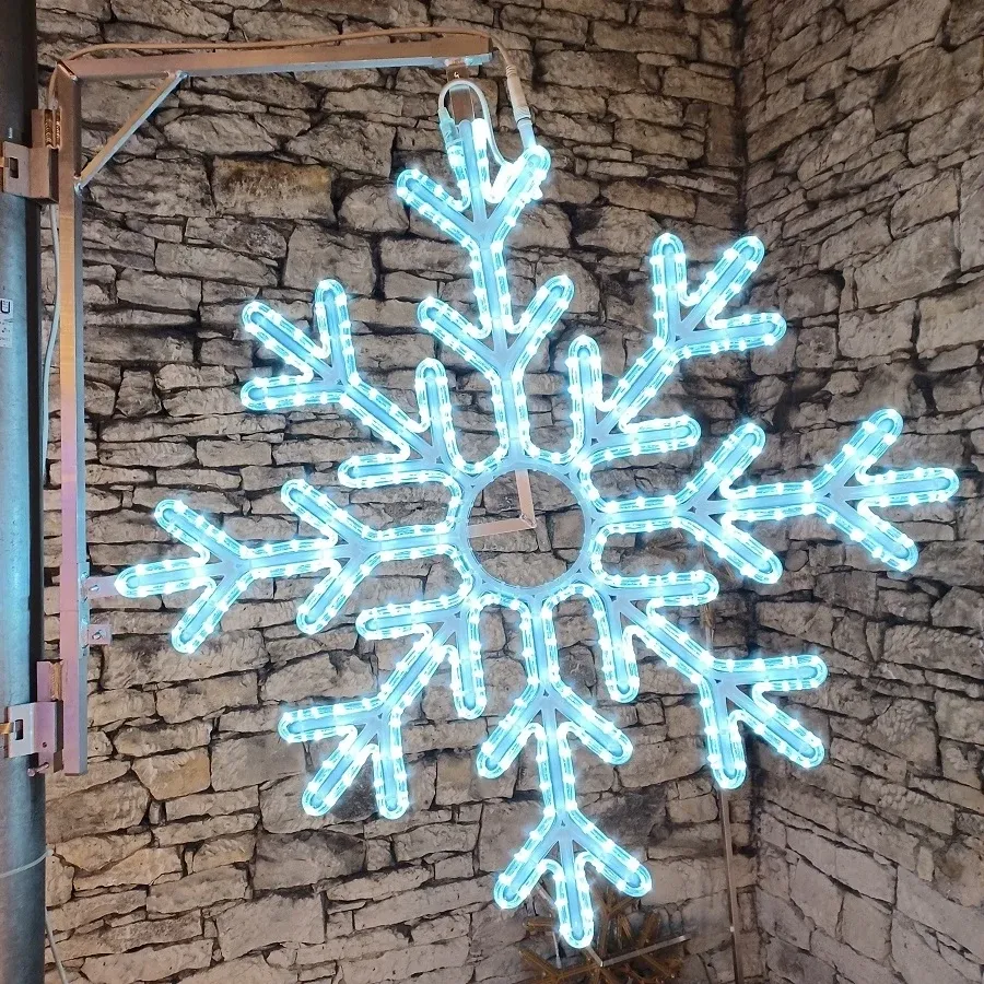 Easy Fix 2D LED svetelná vločka X, Ø 102 cm, ľadovo biela 3D tlač, sada verejného osvetlenia, hliník