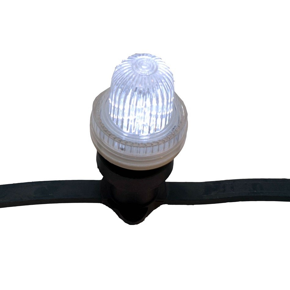 LED žiarovka - FLASH, ľadová biela, pätice B22
