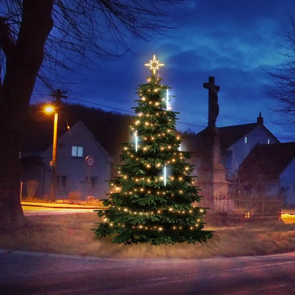 LED svetelná súprava pre vianočné stromčeky vysoké 3-5 m, teplá biela s padajúcim snehom
